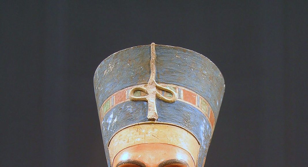 busto de nefertiti